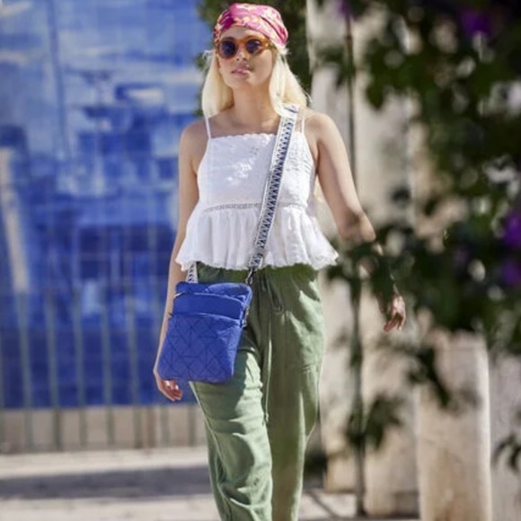 Travelon Boho Slim Crossbody Bag Gray Quilted Handbag Anti Theft Brand New‎ - Picture 11 of 11